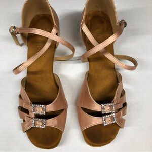 Dance Shoes 7.5 Nude Satin Sandals Rhinestone Buckles 1.5 inch heels Beige Danza